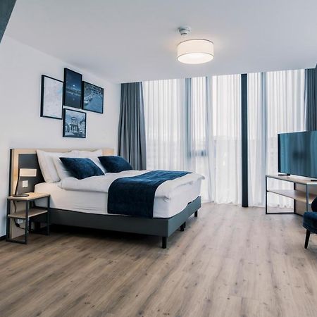 Yparc Hotel 伊韦尔东 外观 照片
