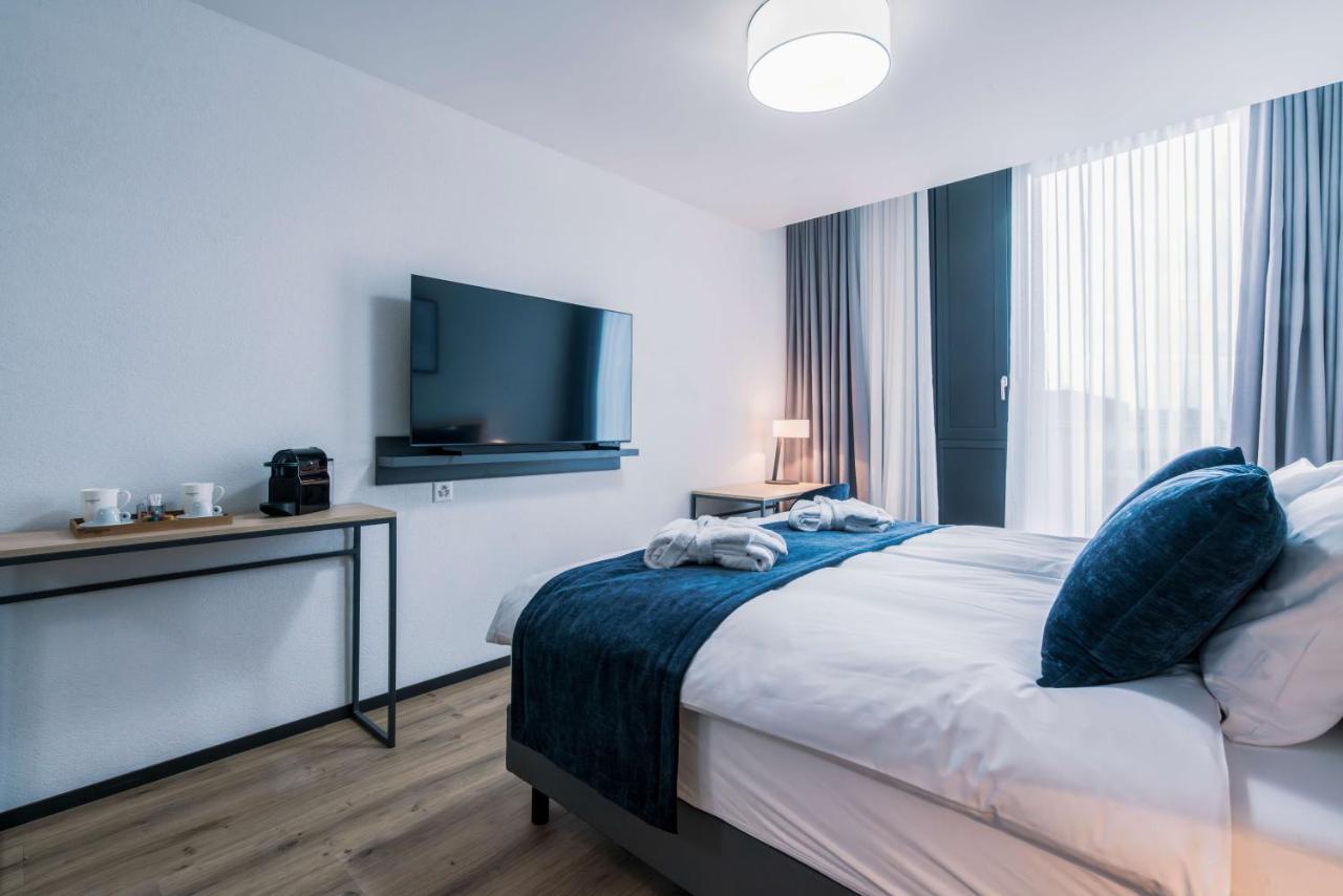 Yparc Hotel 伊韦尔东 外观 照片