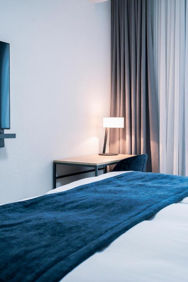 Yparc Hotel 伊韦尔东 外观 照片
